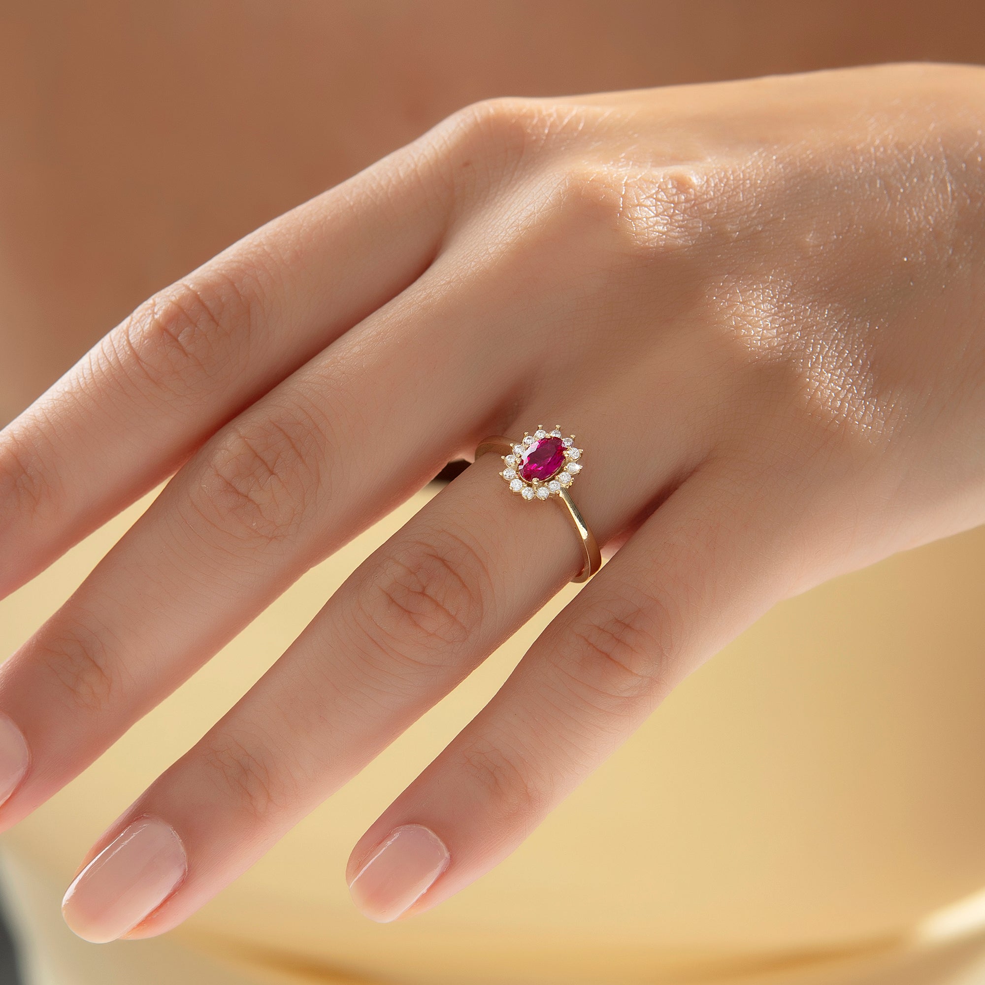 14 Ayar Altın Ladies Fantezi Oval Yüzük